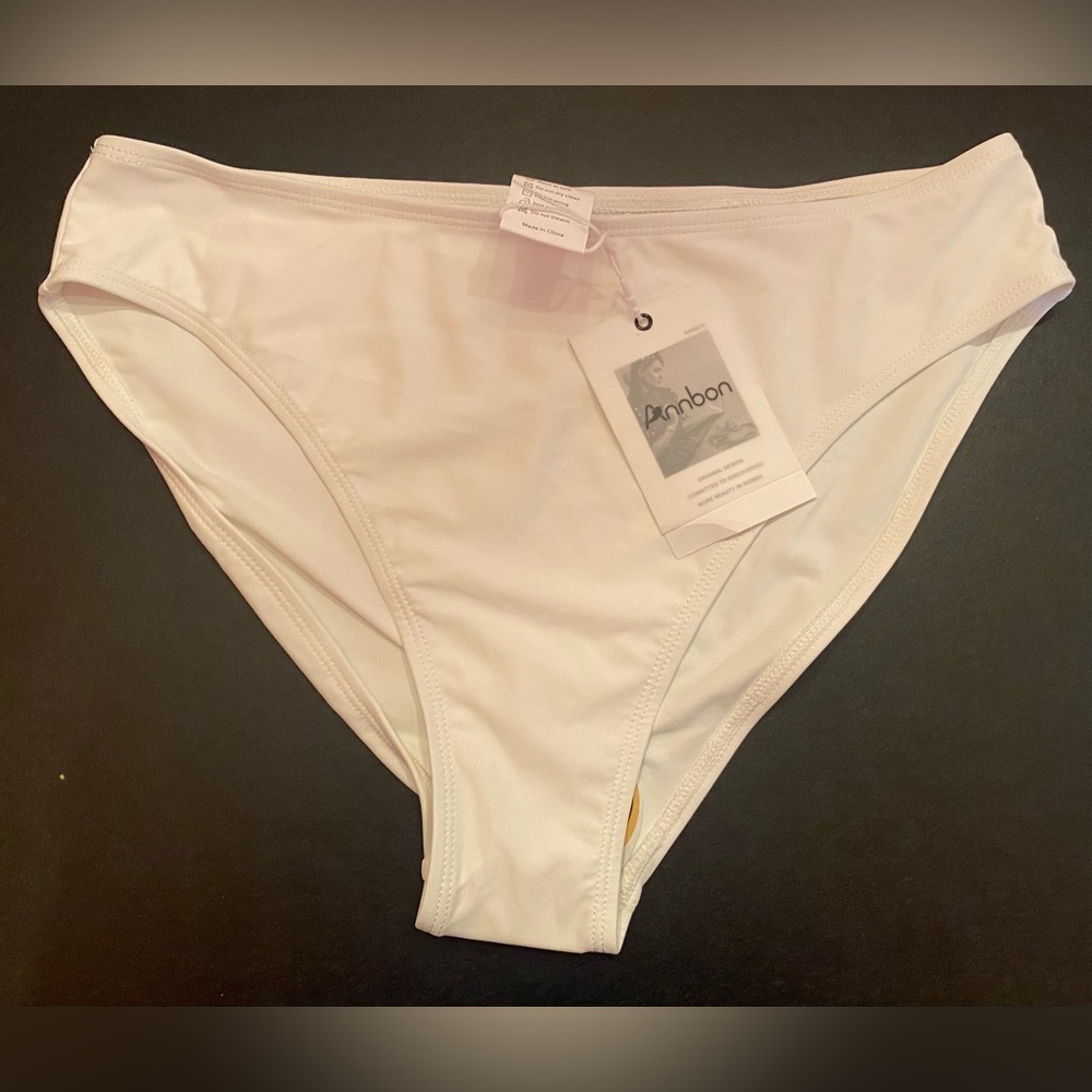 Annbon White Bikini Bottom‎ Size Large NWT